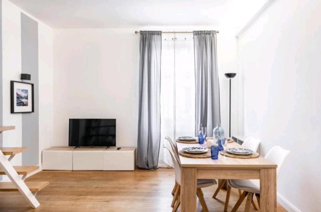 Whale Song - With Private Parking Apartment